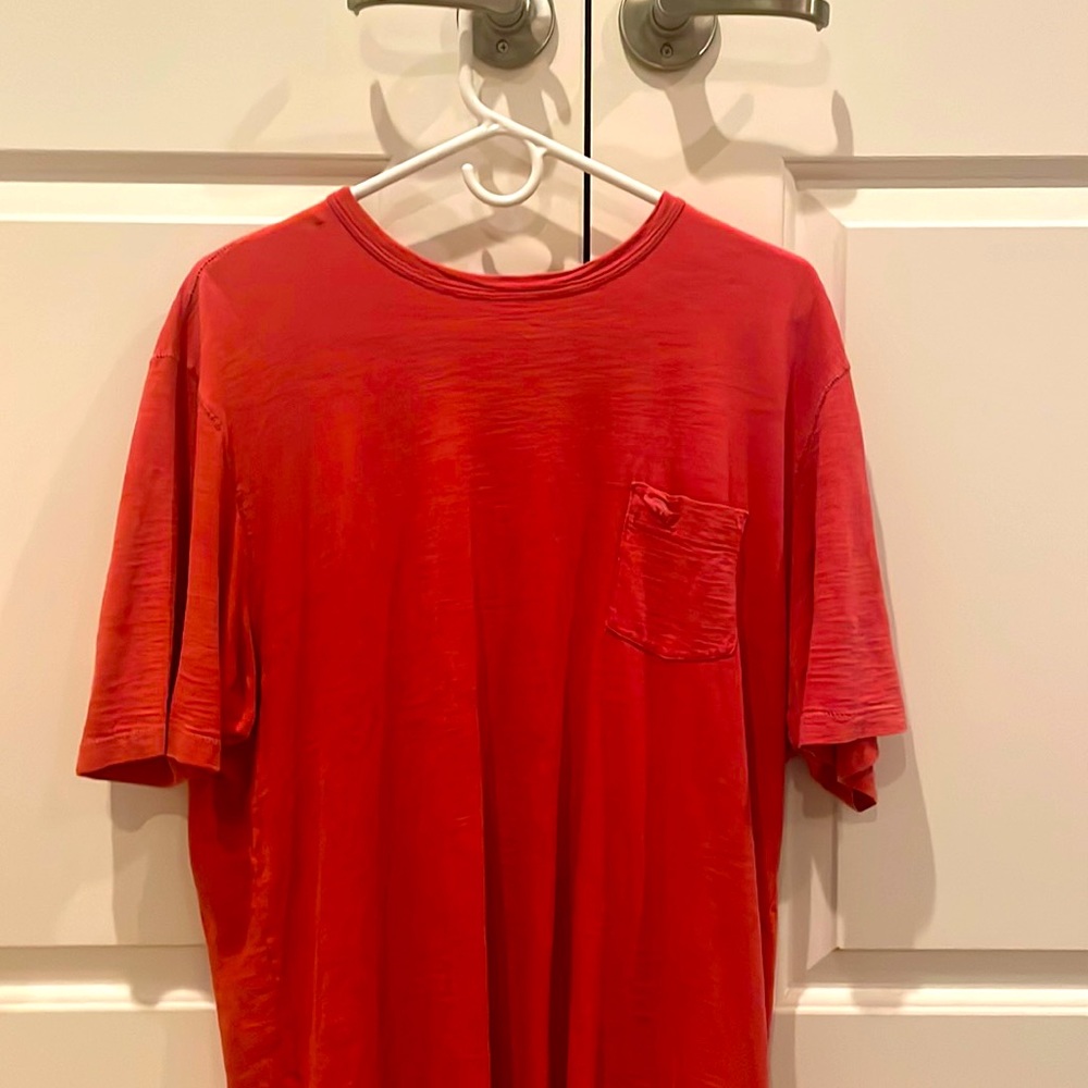 Tommy Bahama T-Shirt